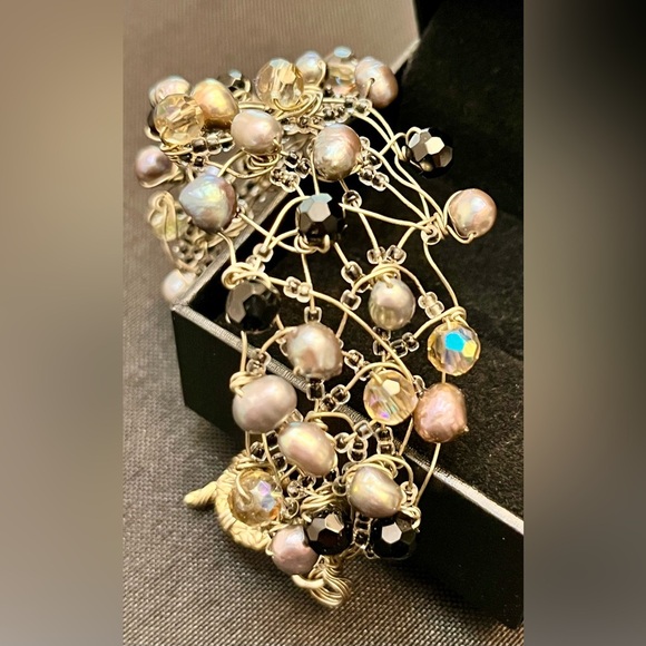 Handmade Wire Wrapped Fresh Water Pearls and Aurora Borealis Beads Bracelet Rare - Picture 5 of 17